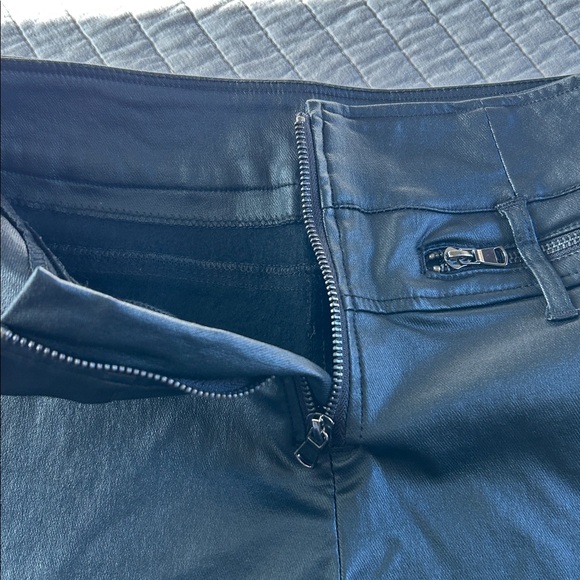 Cute high rise black faux leather zippered moto biker Y2K mini shorts L Jrs - Picture 5 of 12